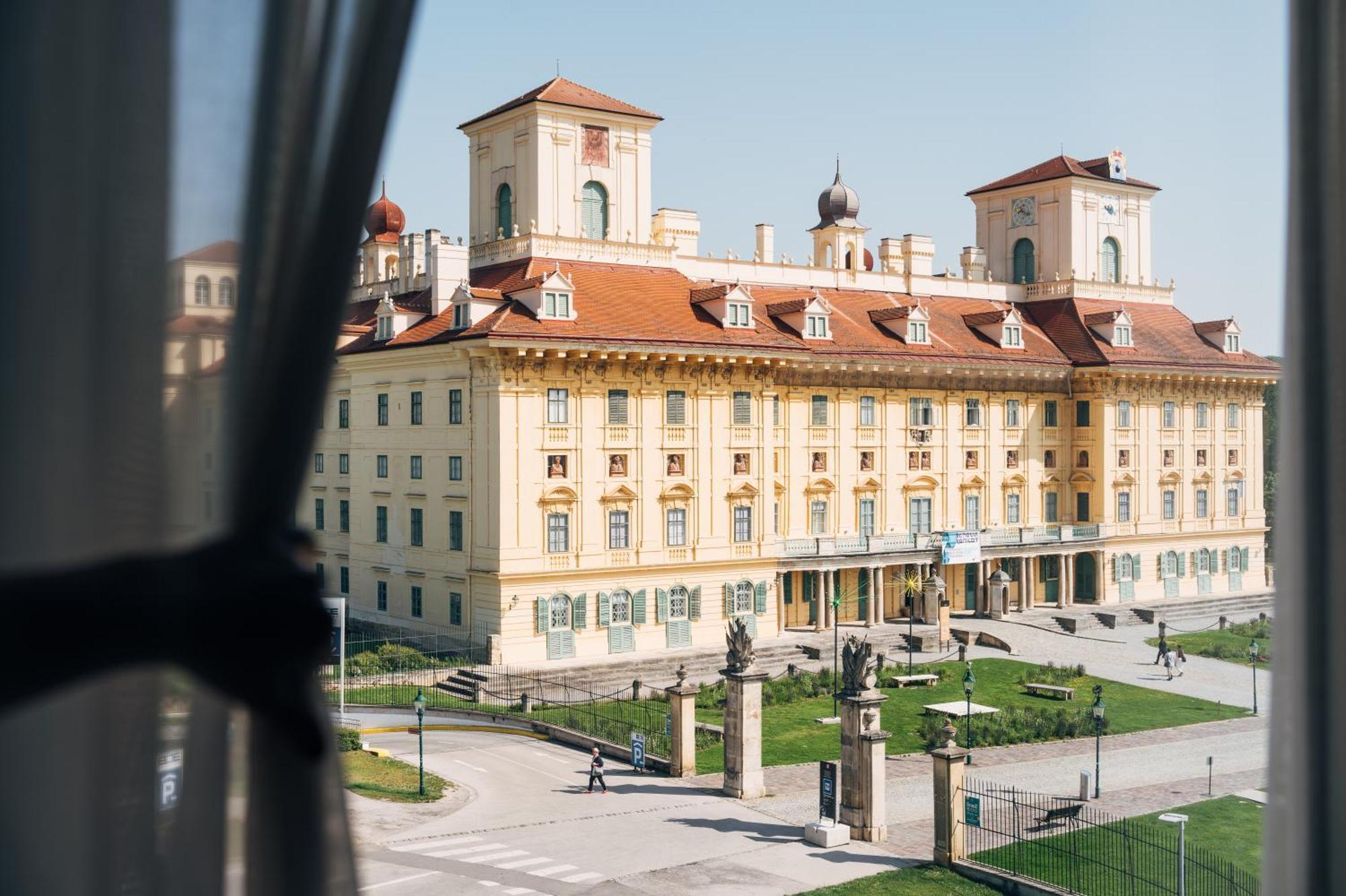 Hotel Galántha Eisenstadt Exterior foto